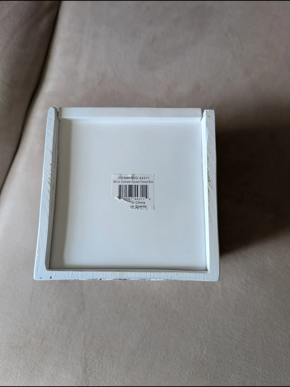 Decorative White Embossed Tissue Box Cover